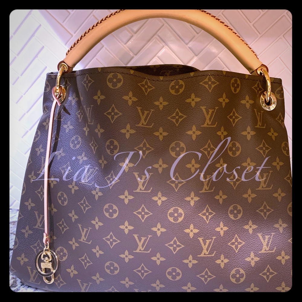 Like New Louis Vuitton Artsy MM Monogram 2017